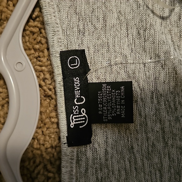 NWT long sleeve top size L - Picture 3 of 4